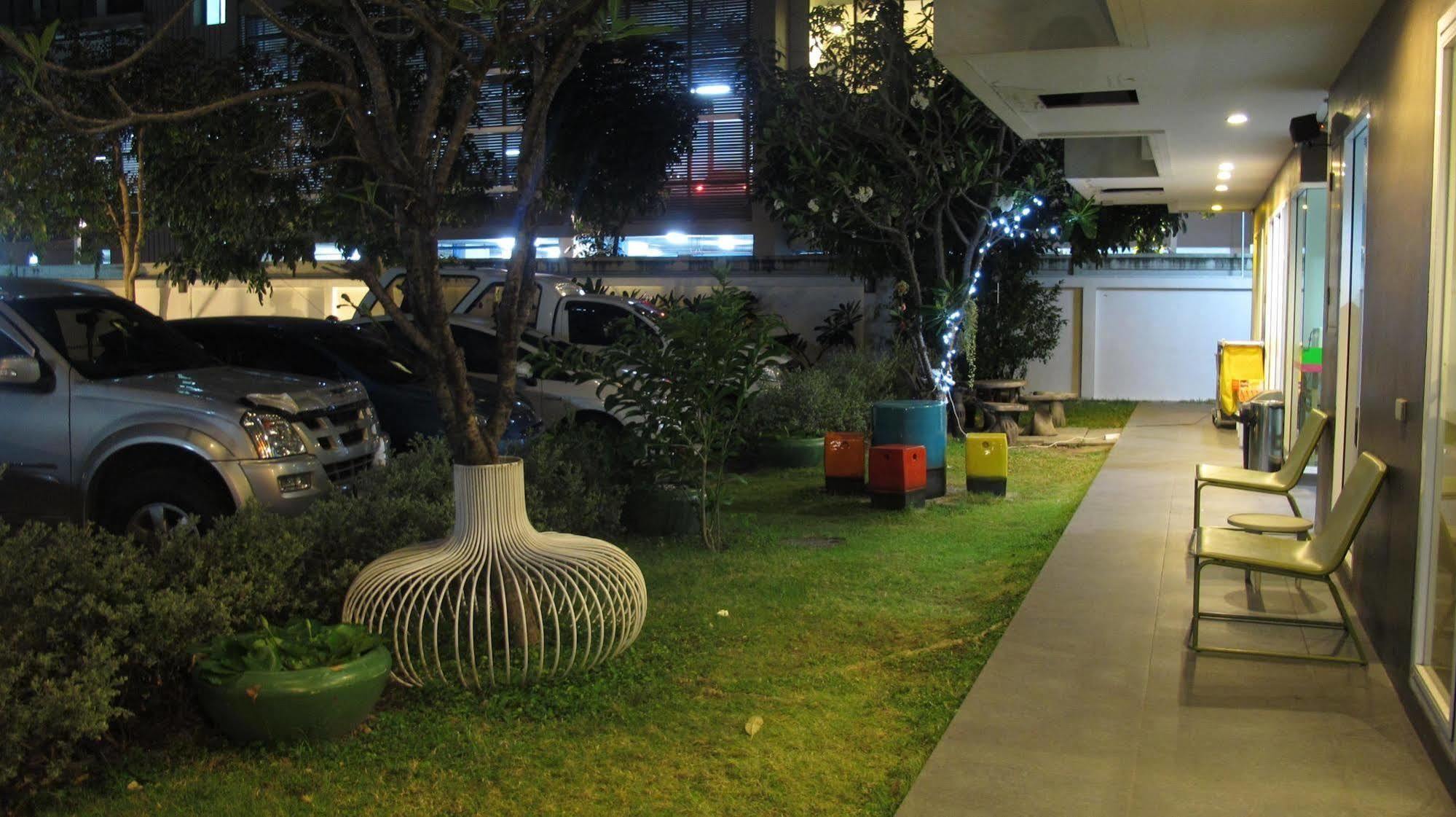 U431 Chaengwattana Hotel Nonthaburi Kültér fotó