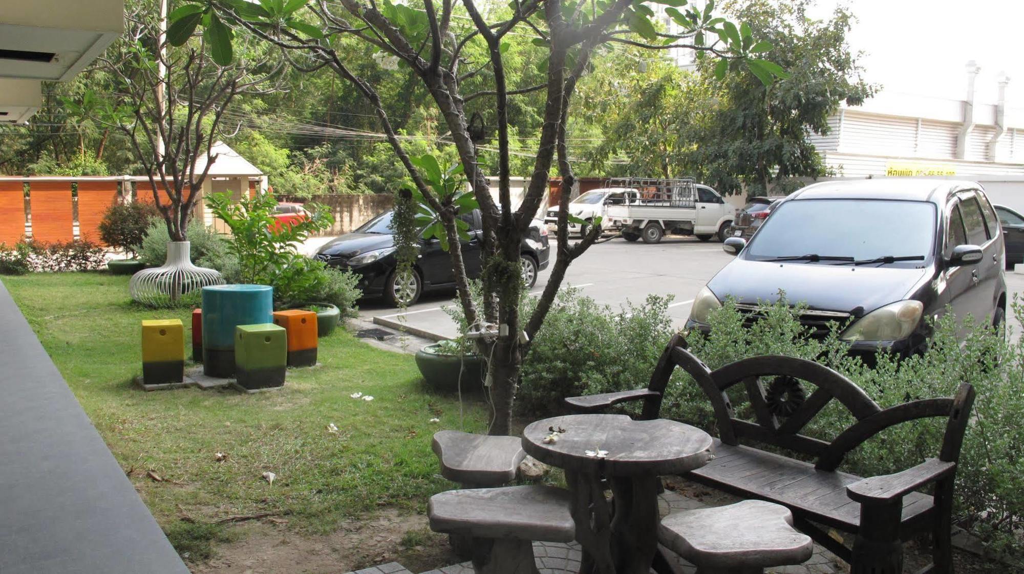 U431 Chaengwattana Hotel Nonthaburi Kültér fotó